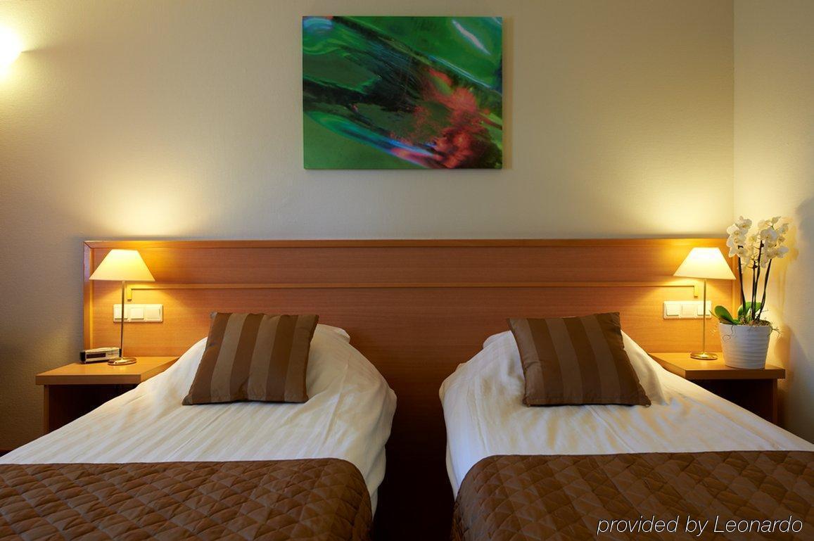 Bastion Hotel Schiphol Hoofddorp Exterior photo